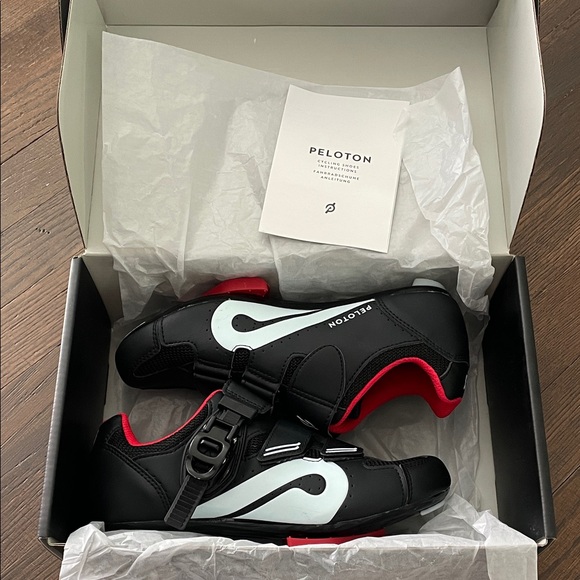 Peloton Black and White Cycling Shoes - Picture 1 of 3